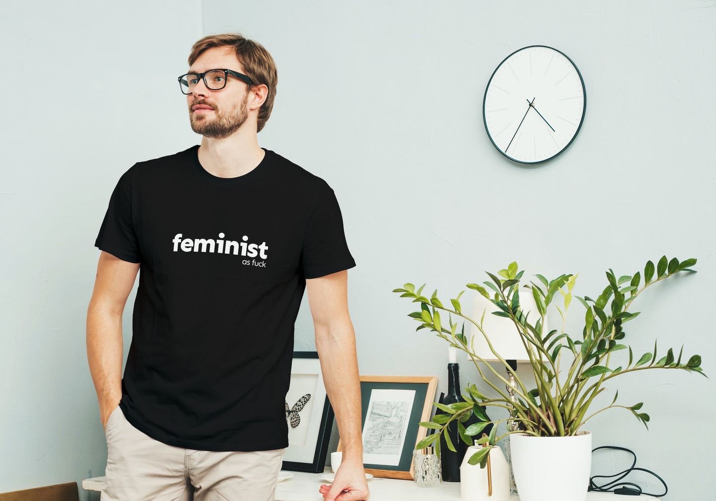 Tričko s krátkým rukávem Feminist as fuck